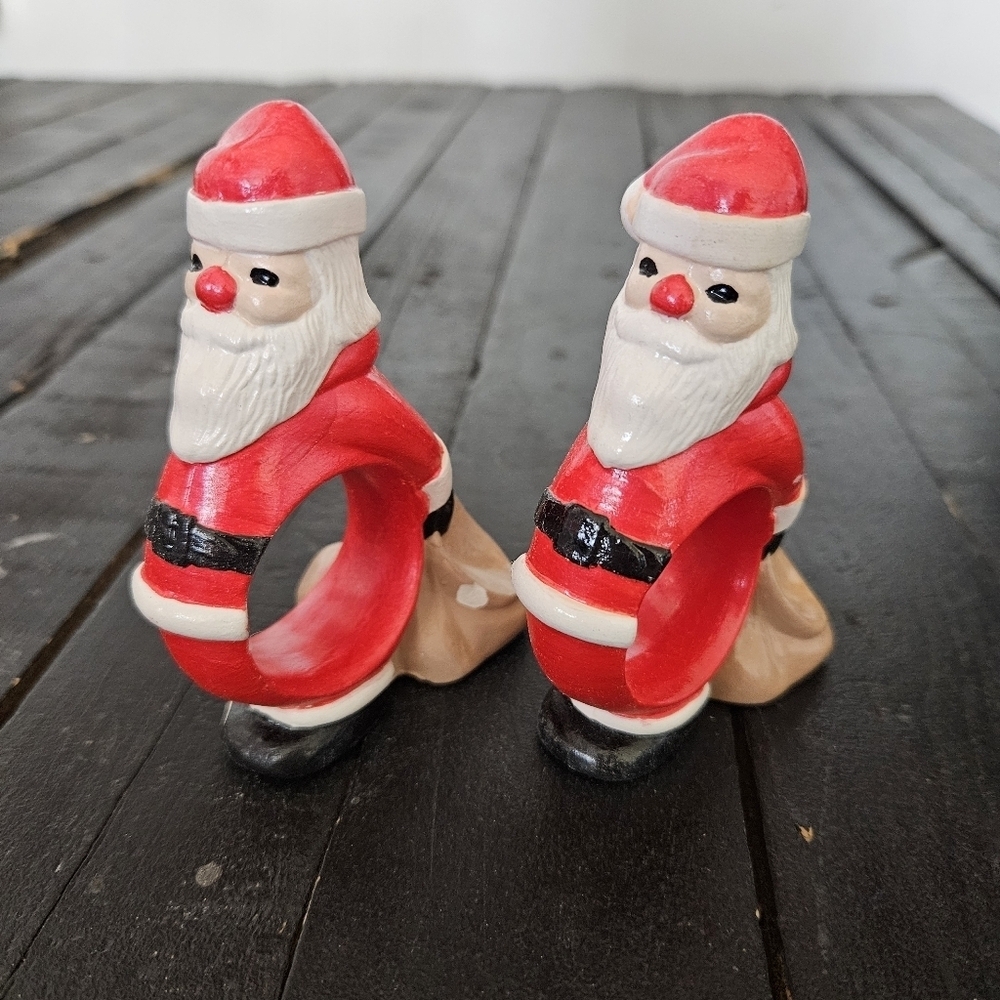 Santa Claus Napkin Rings Red White Black Vintage Ceramic Hand Painted MCM 90s